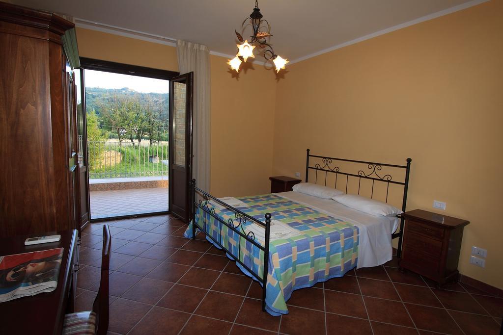 Country House Il Melograno Кастелабате Екстериор снимка